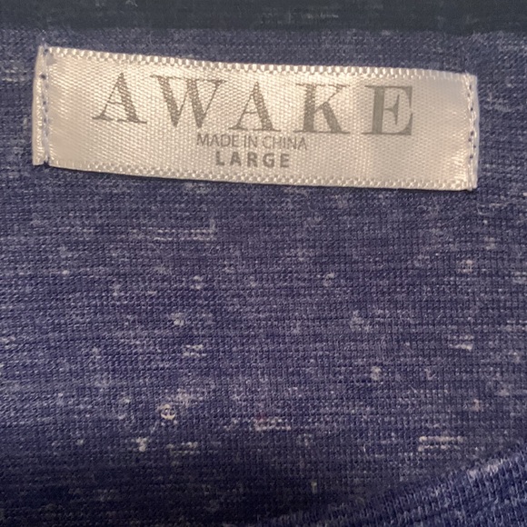 AWAKE bkue short sleeve Top. New and never been worn. Size L - Picture 2 of 2